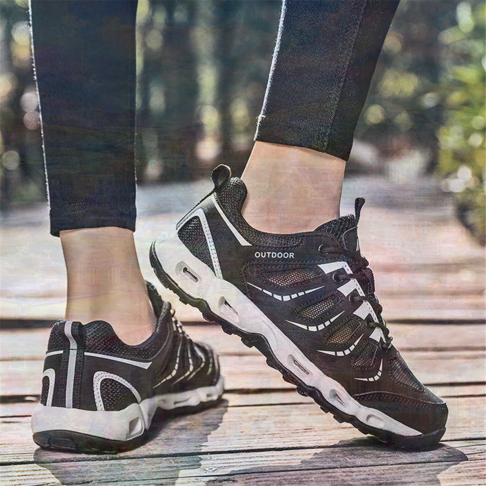 Sepatu Tenis Perak Ujung Bulat - Women Formal Wear Black ulasan dan harga